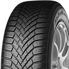 Yokohama BluEarth-Winter V906 245/40 R 18 97W