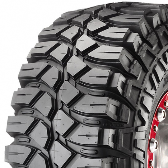 Maxxis Creepy Crawler M8090 255/85 R 16 104K