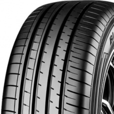 Yokohama BluEarth-XT AE61 225/65 R 17 102H